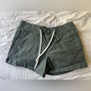 Vuori Shorts